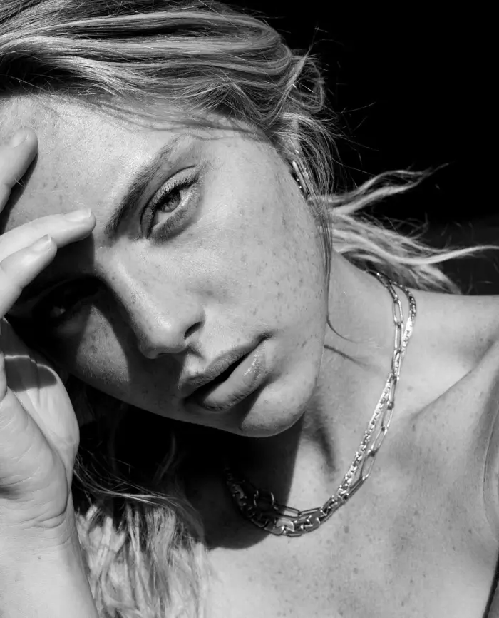 How a Fashion Model Books an Editorial Cover Shoot