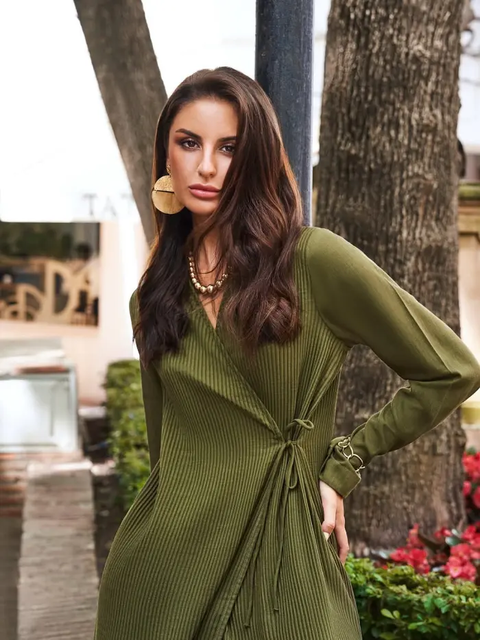 Marta Vicente Polo — fashion and editorial model at FACES by TDA, London modelling agency