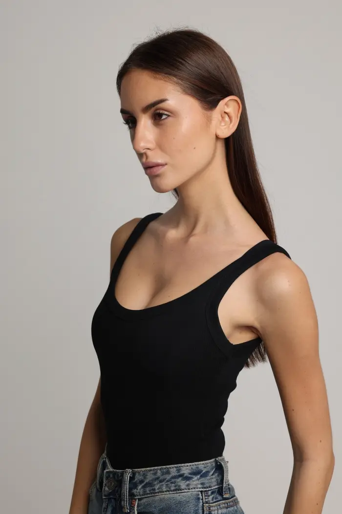 Marta Vicente Polo — fashion and editorial model at FACES by TDA, London modelling agency