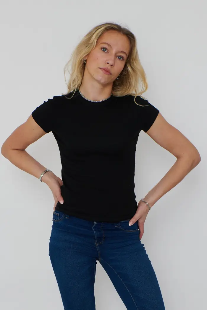Moyra van Schaik — fashion and editorial model at FACES by TDA, London modelling agency
